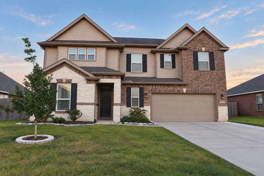 Property photo for 3705 Eastbury Lane, Pearland, TX