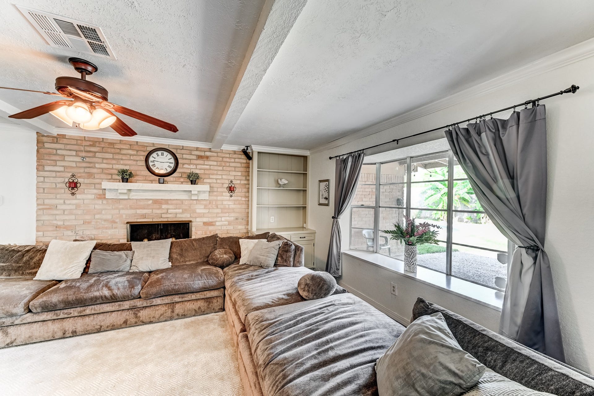 1130 Old Mill Lane, Houston, TX 77073 1130 Old Mill Lane, Houston, TX 77073