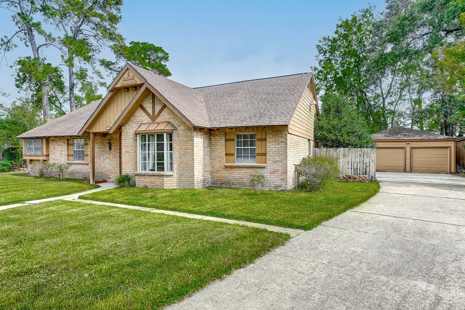 1130 Old Mill Lane, Houston, TX 77073 1130 Old Mill Lane, Houston, TX 77073
