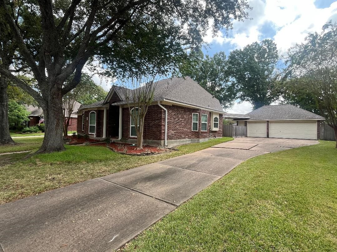 705 Eagle Lakes Drive, Friendswood, TX 77546 705 Eagle Lakes Drive, Friendswood, TX 77546