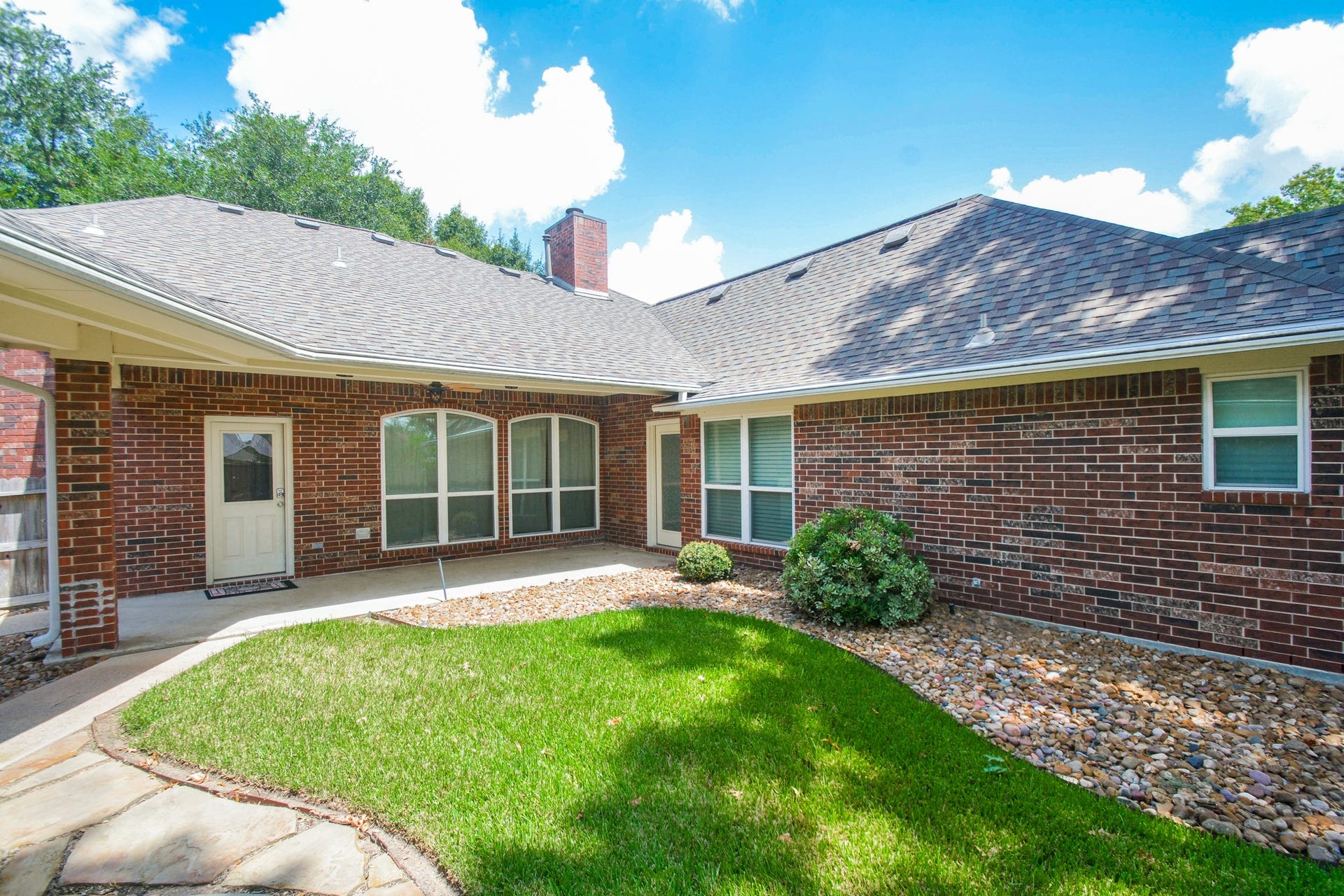 705 Eagle Lakes Drive, Friendswood, TX 77546 705 Eagle Lakes Drive, Friendswood, TX 77546