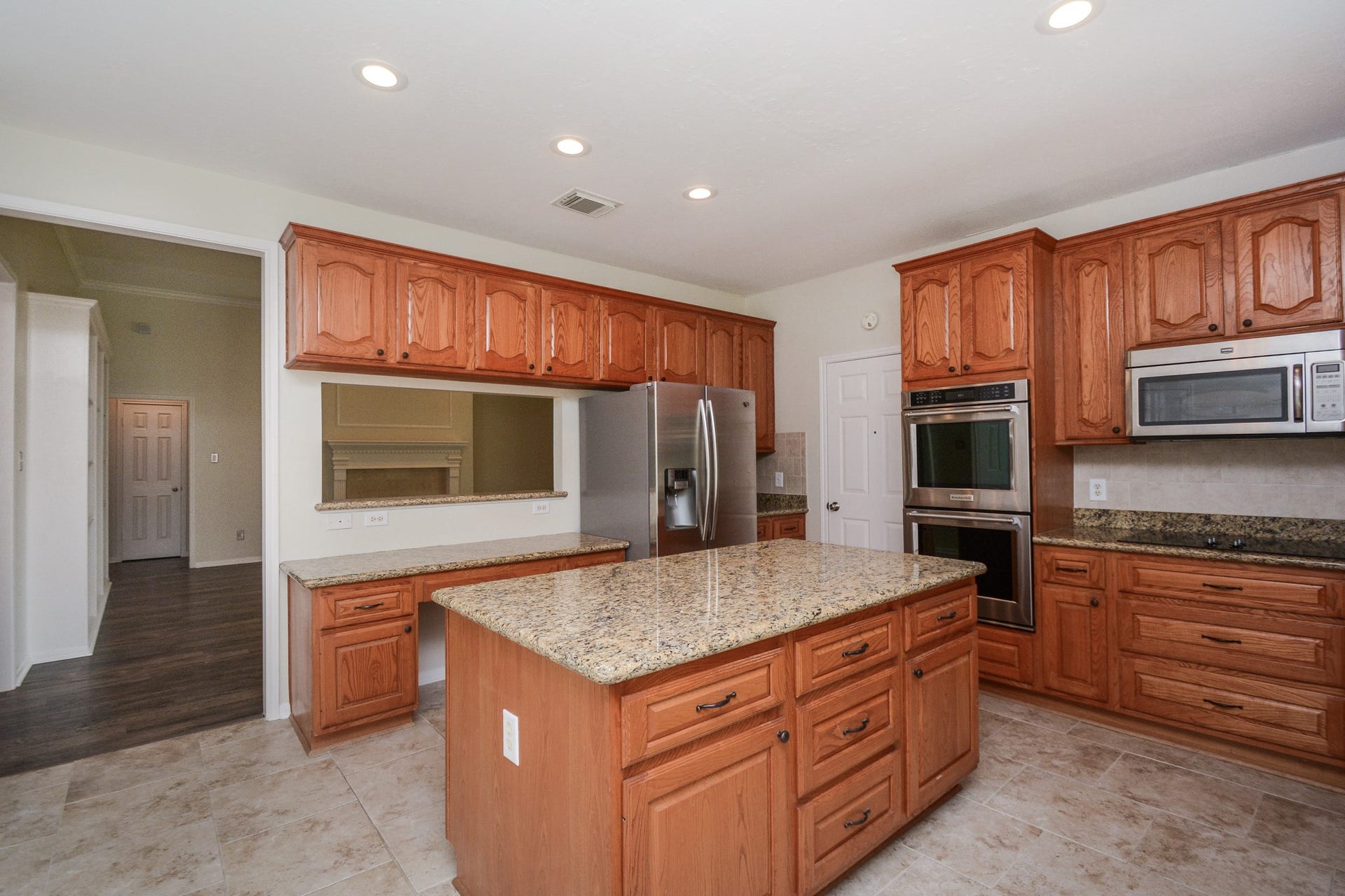 705 Eagle Lakes Drive, Friendswood, TX 77546 Updated Appliances