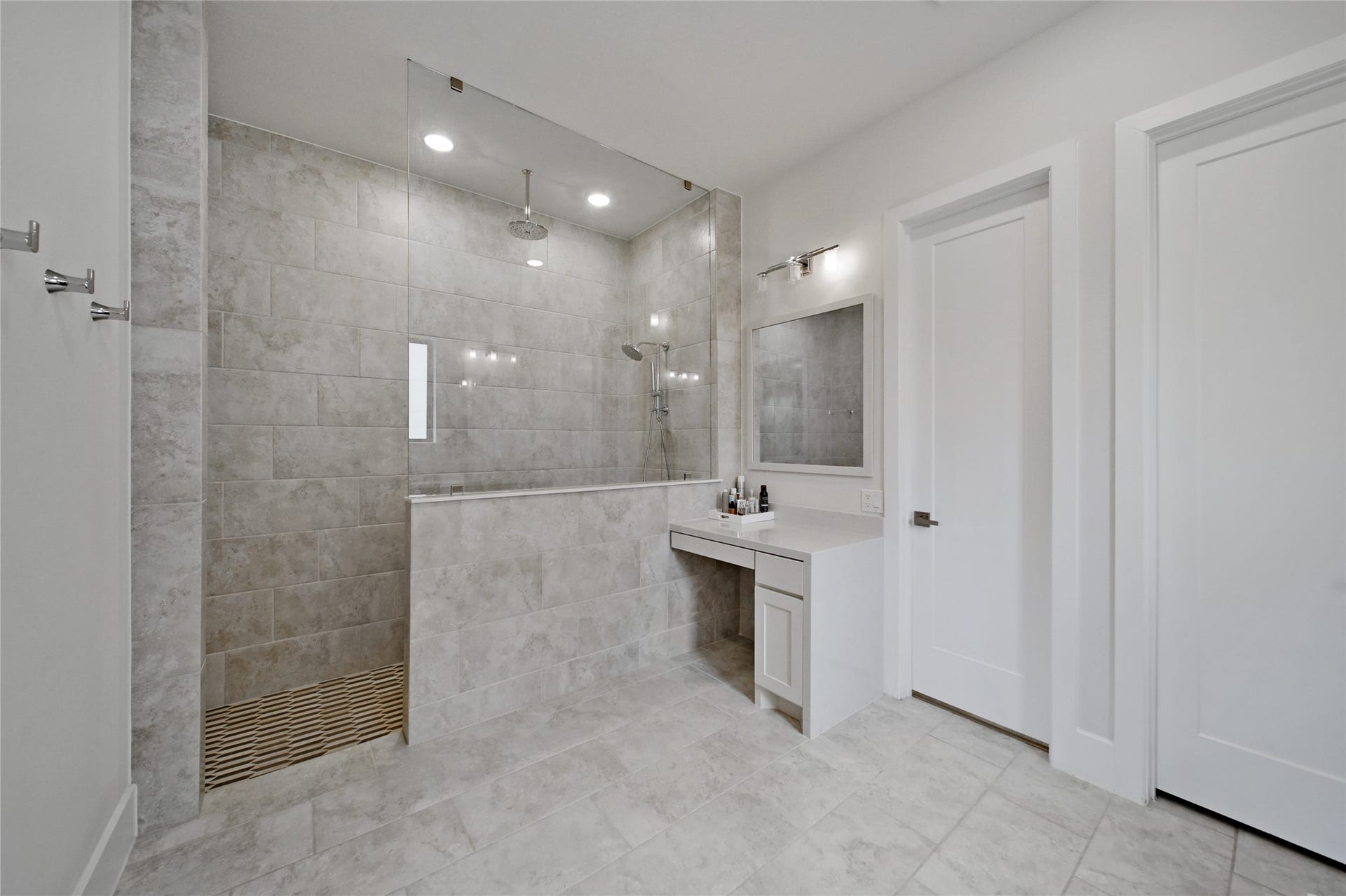 6 Gentle Branch Place, Tomball, TX 77375 6 Gentle Branch Place, Tomball, TX 77375