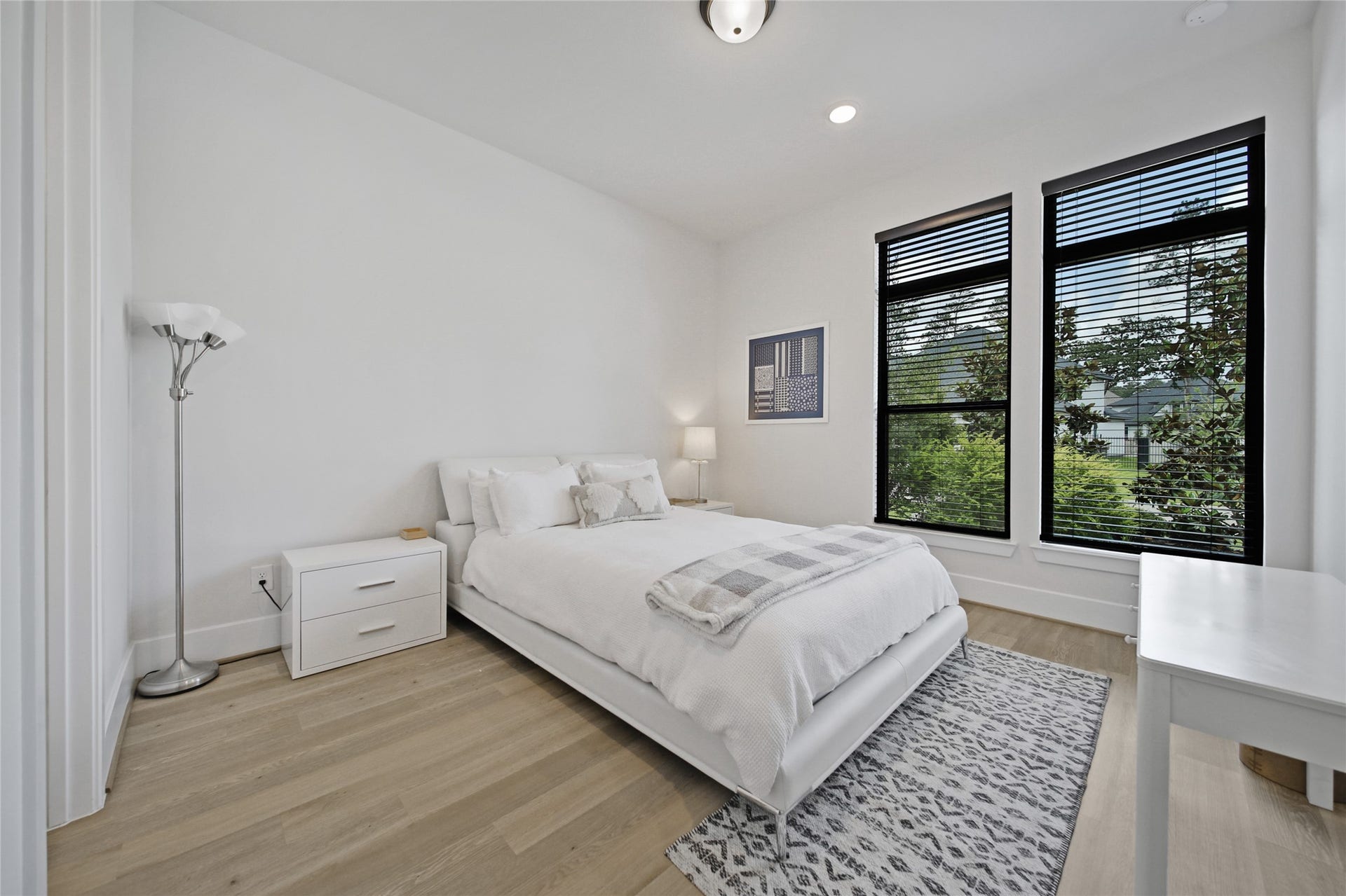 6 Gentle Branch Place, Tomball, TX 77375 Second Bed Downstairs