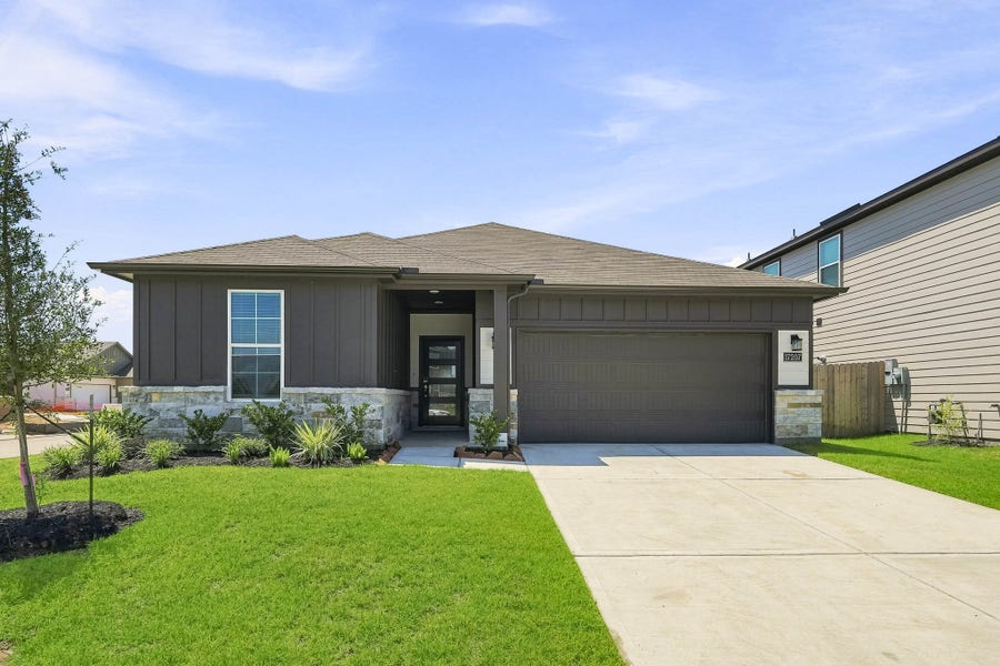 Property photo for 17207 White Peace Drive, Waller, TX