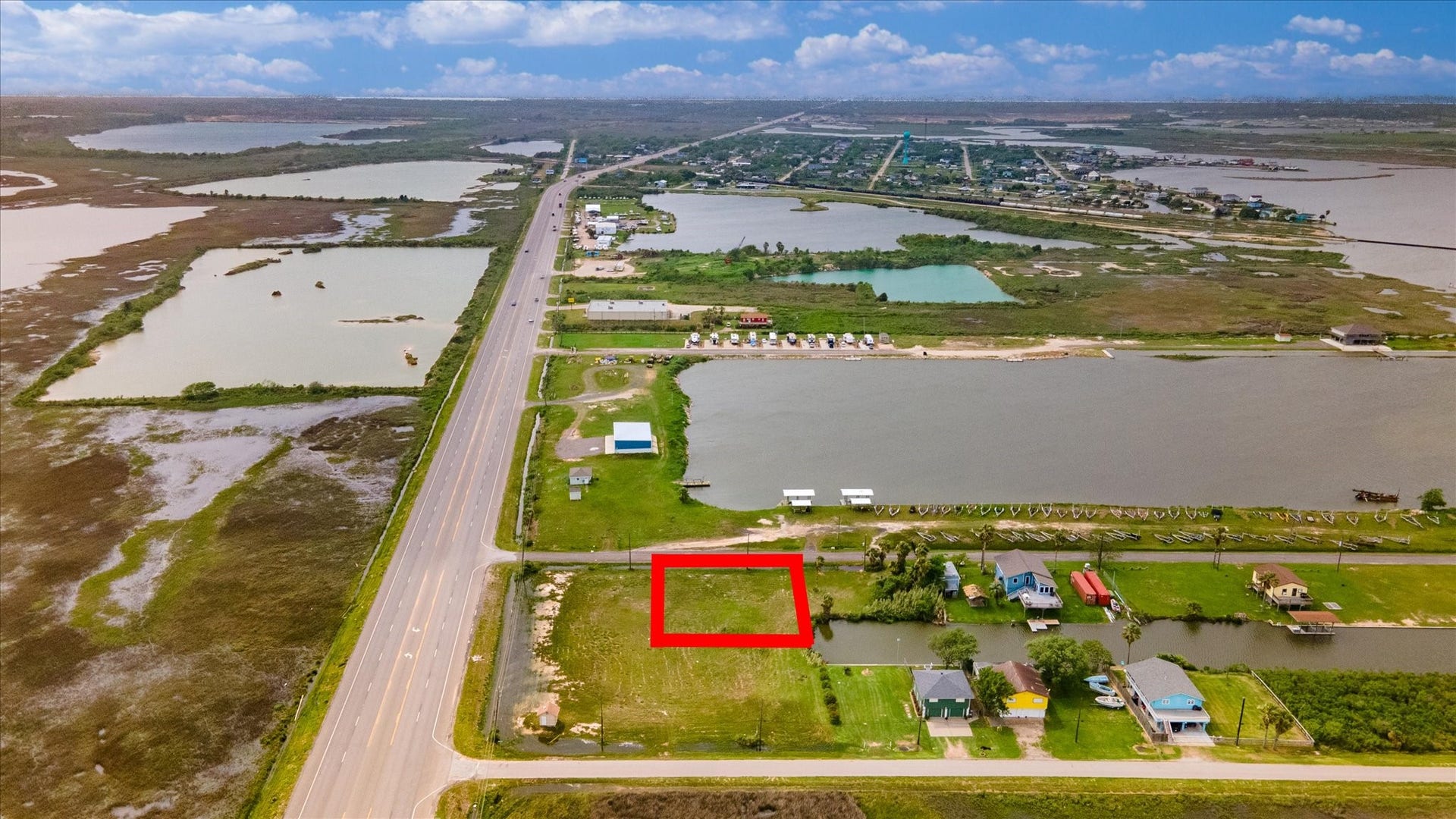 39 & 40 Beau Rue, Hitchcock, TX 77563 39 & 40 Beau Rue, Hitchcock, TX 77563