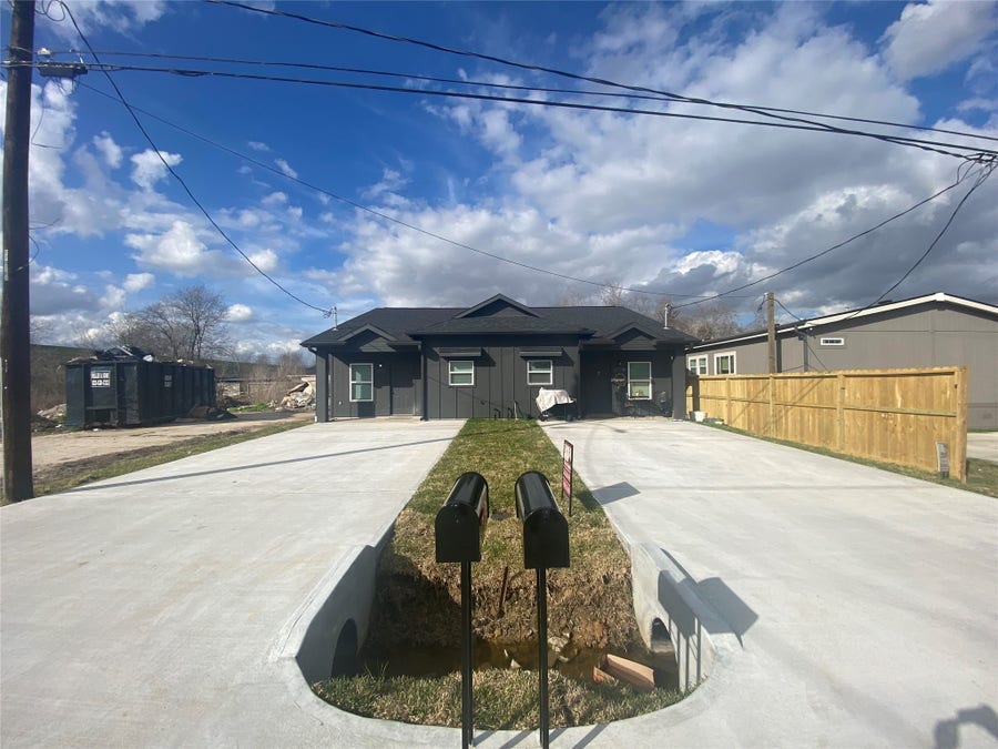 Property photo for 9719 Pelsey Street, Houston, TX