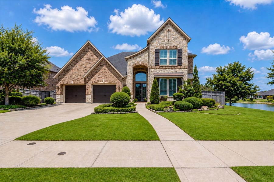 Property photo for 28214 Evergreen Cove Lane, Fulshear, TX