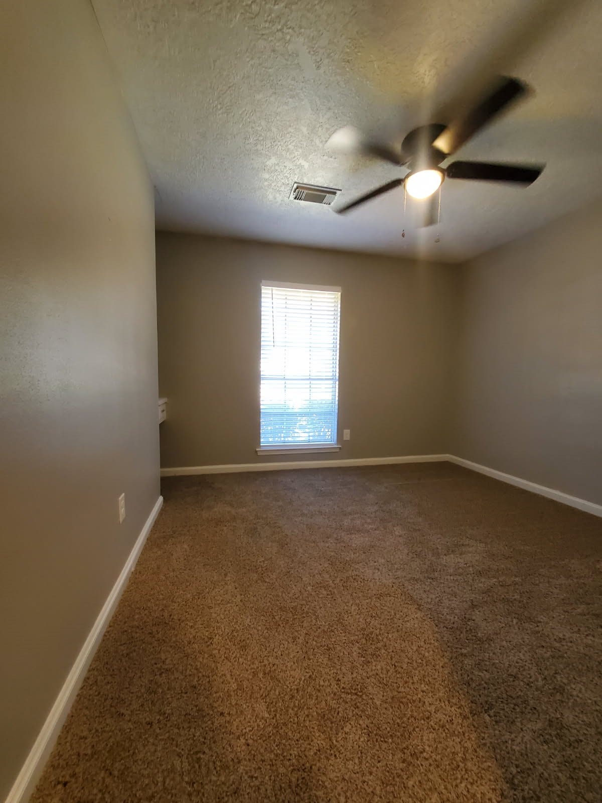 2010 S Palm Court, Pasadena, TX 77502 2010 S Palm Court, Pasadena, TX 77502