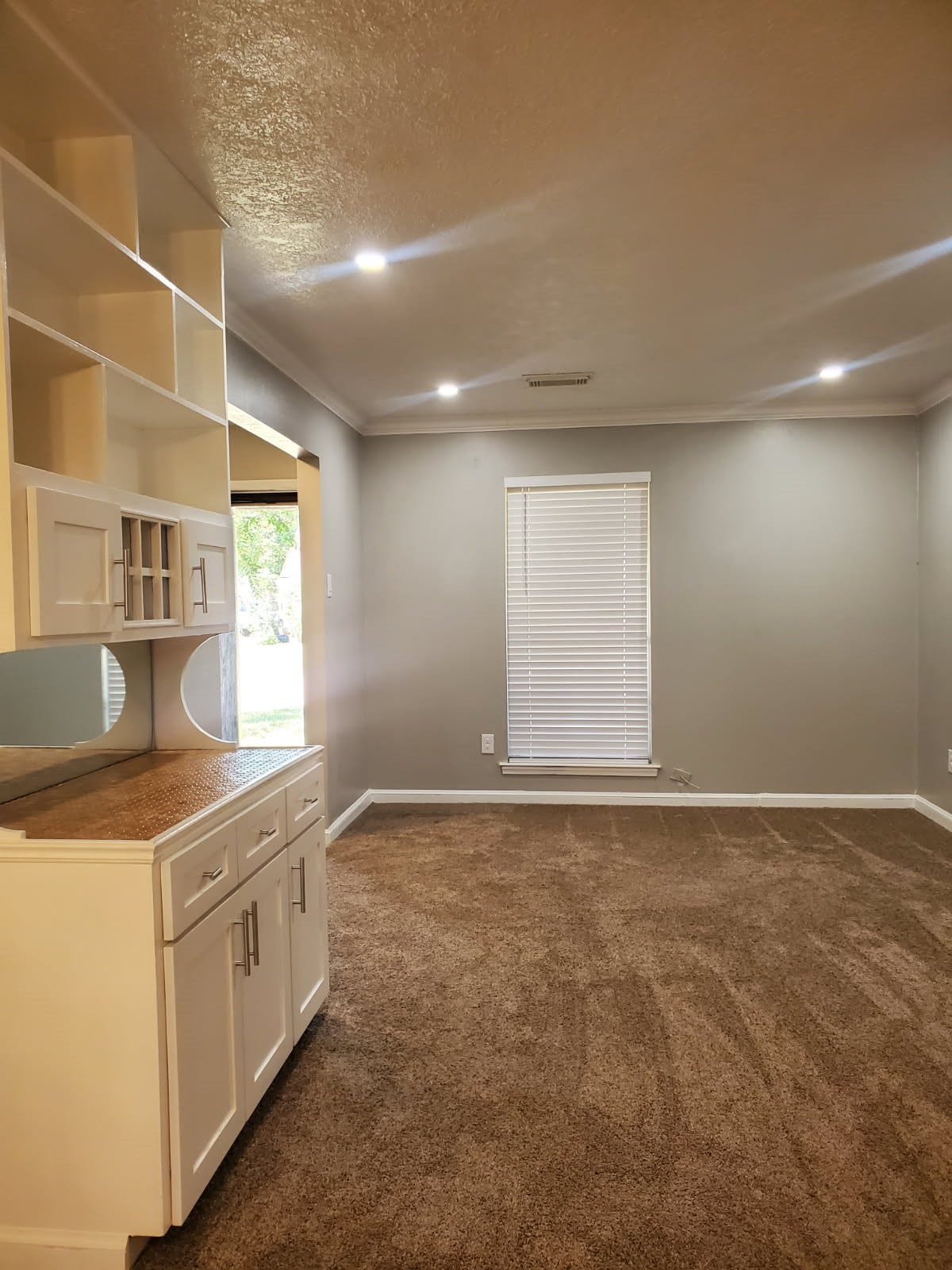 2010 S Palm Court, Pasadena, TX 77502 2010 S Palm Court, Pasadena, TX 77502