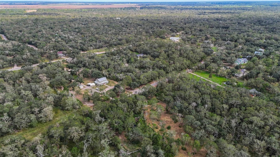 Property photo for 0 Live Oak St, Damon, TX