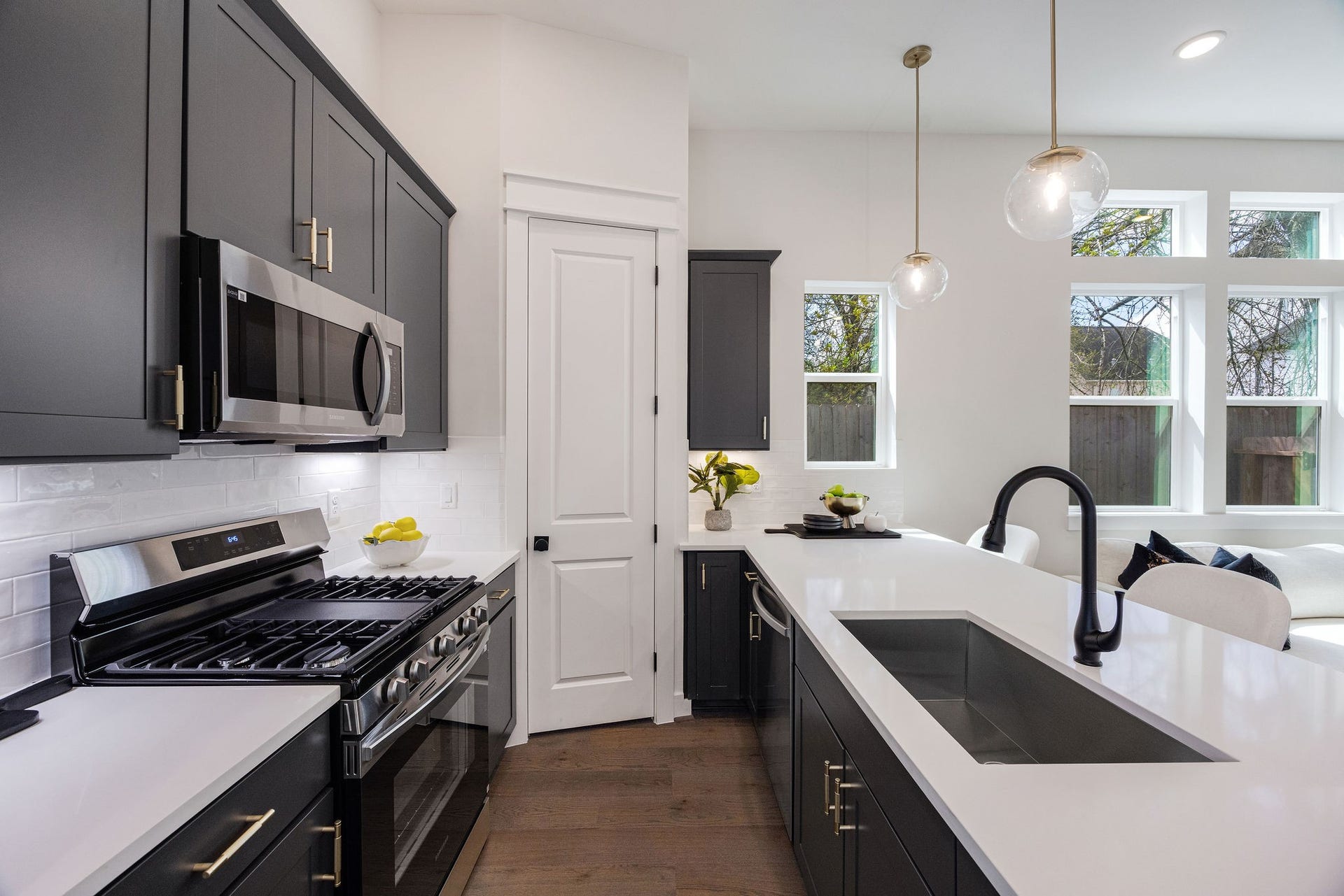 9311 Montridge Drive, Houston, TX 77080 9311 Montridge Drive, Houston, TX 77080