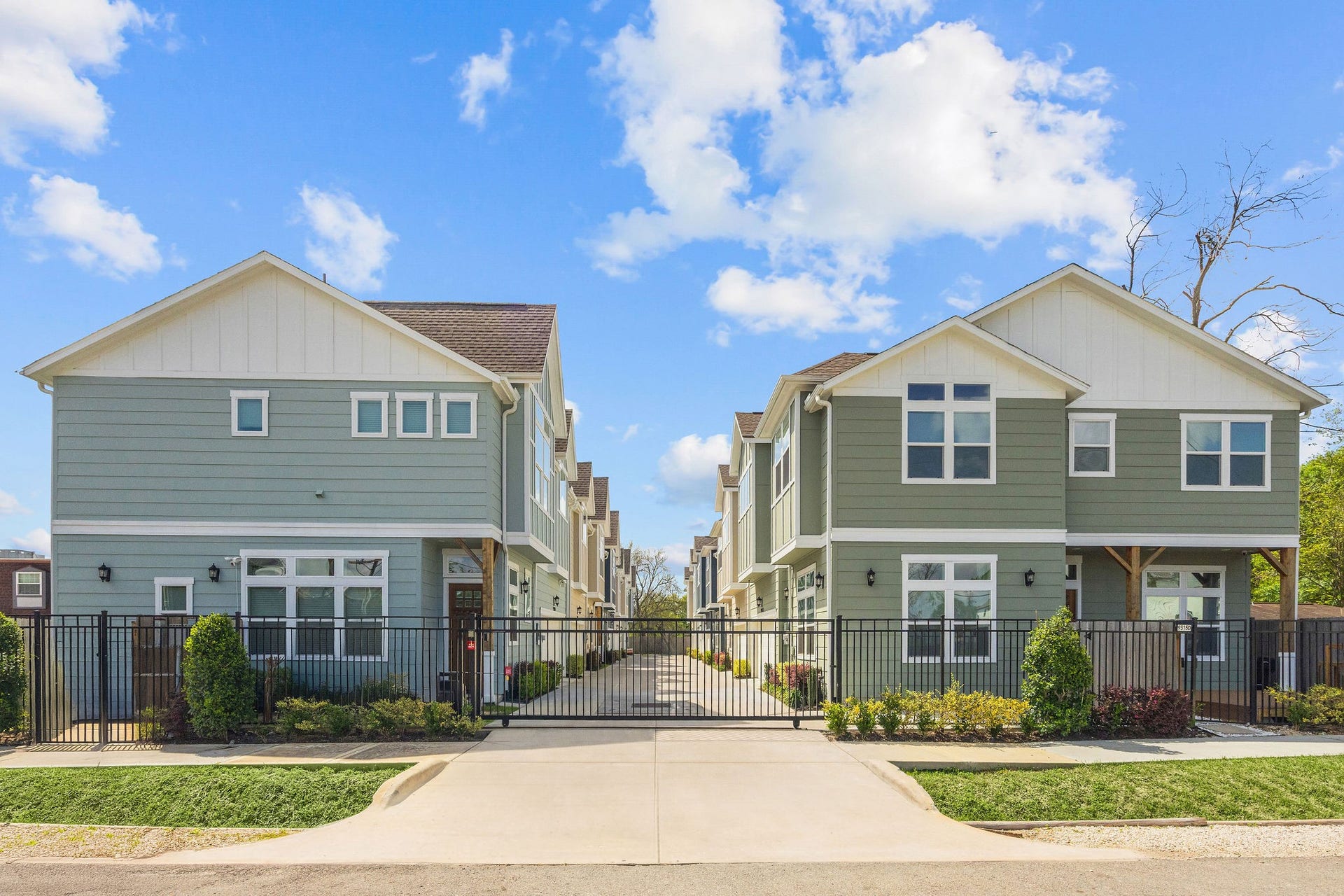 9311 Montridge Drive, Houston, TX 77080 9311 Montridge Drive, Houston, TX 77080