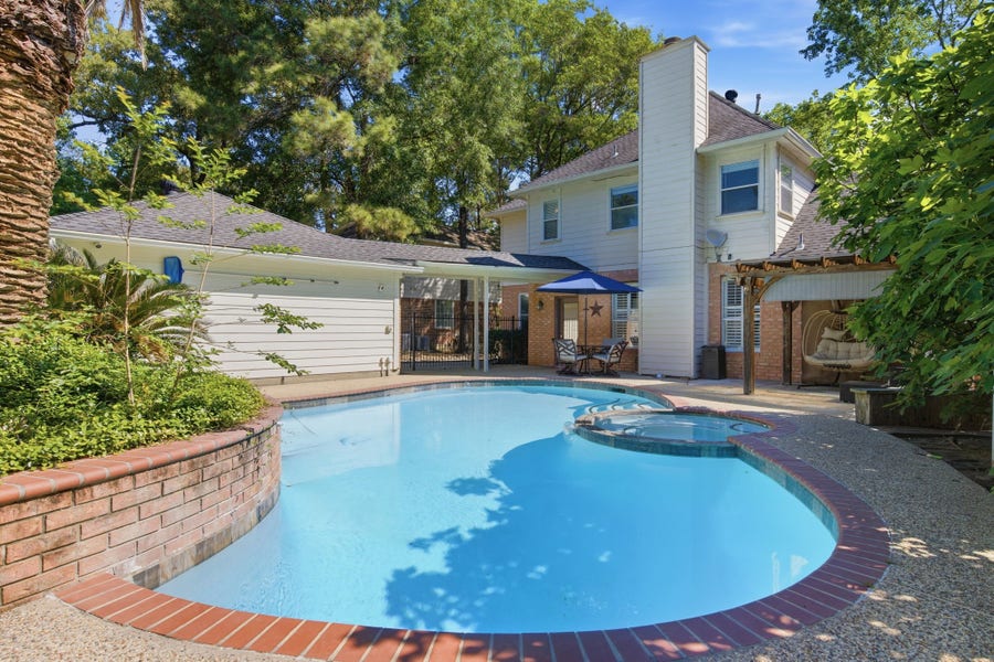 Property photo for 26 E Sterling Pond Circle, The Woodlands, TX