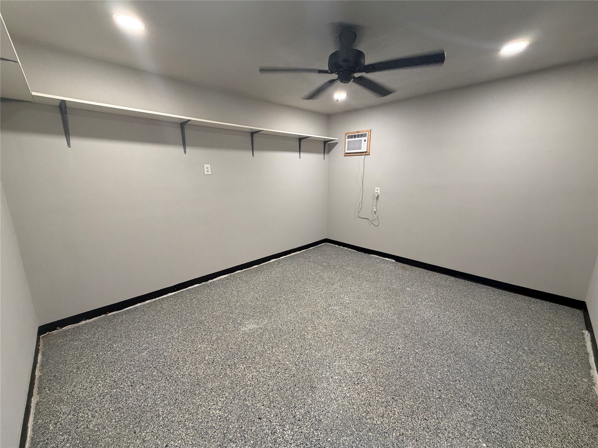 455 Oakdale Drive, Stafford, TX 77477 455 Oakdale Drive, Stafford, TX 77477