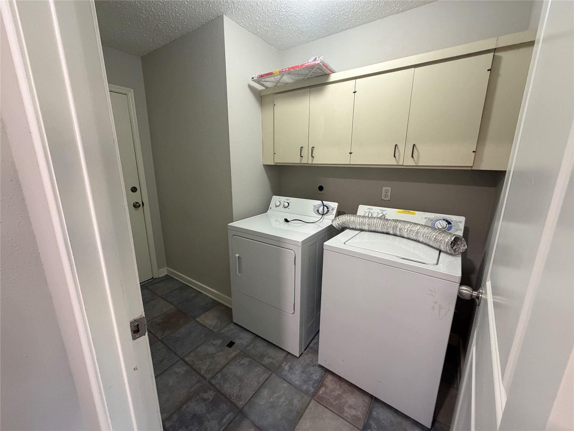 455 Oakdale Drive, Stafford, TX 77477 455 Oakdale Drive, Stafford, TX 77477