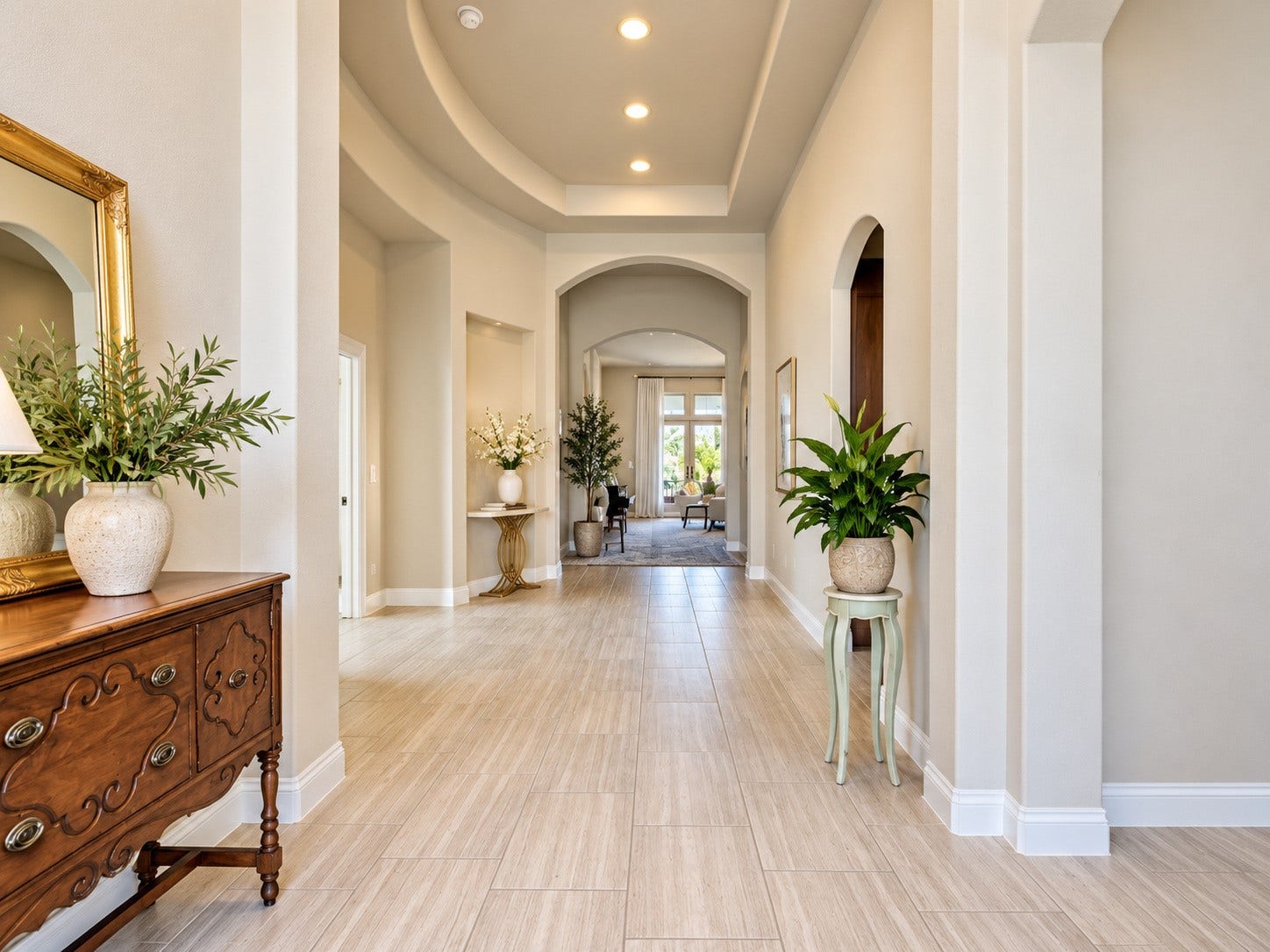 3414 Magnolia Shores Lane, Pearland, TX 77584 Spacious entry hall creates a welcoming first impression with soaring ceilings and timeless architectural details.