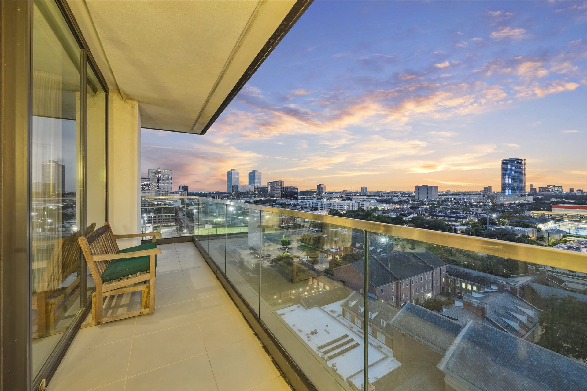3433 Westheimer Road, #1404, Houston, TX 77027 3433 Westheimer Road, #1404, Houston, TX 77027