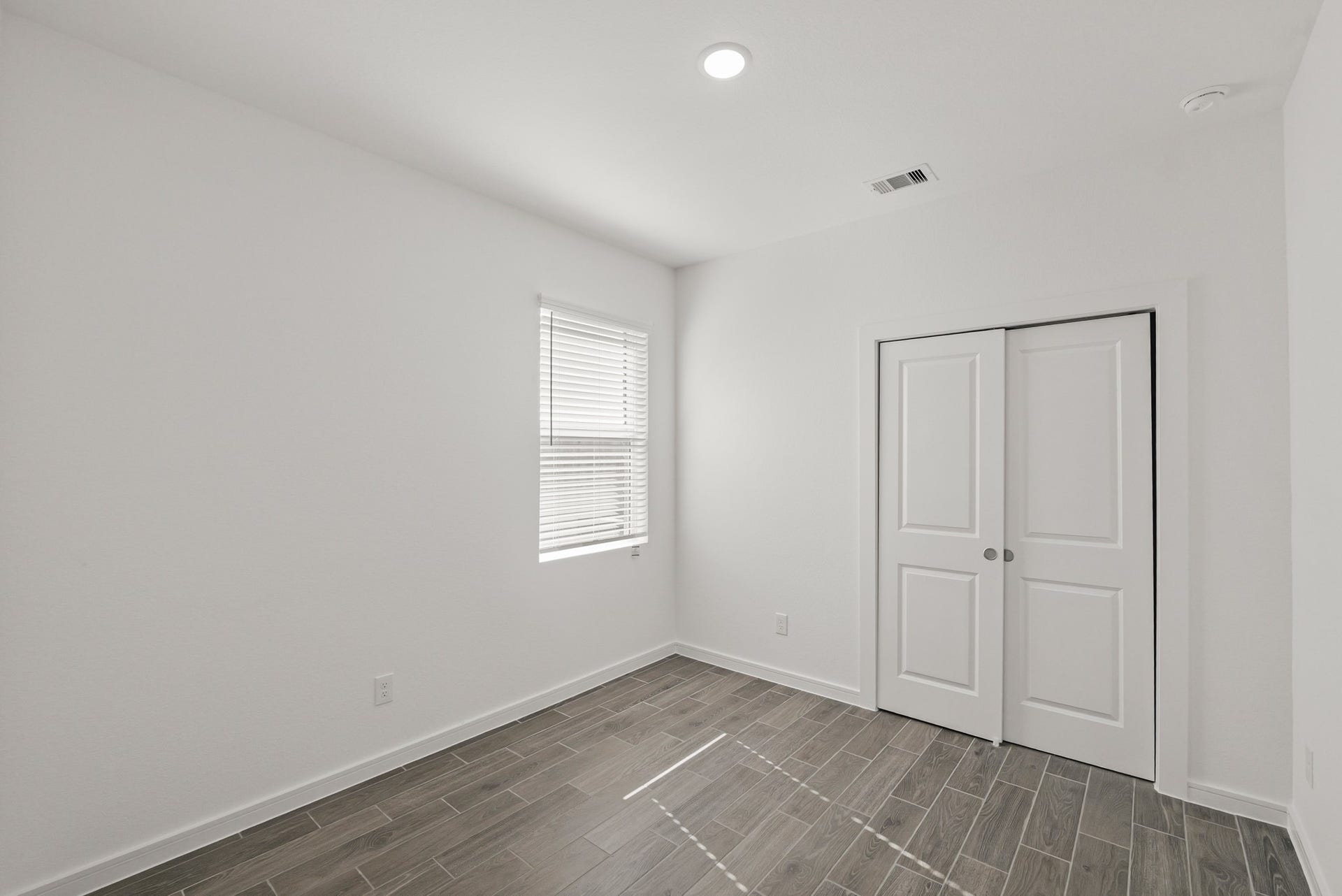 2911 Silver Frost Street, Angleton, TX 77515 Bedroom 2 (*Photo not of actual home and used for illustration purposes only.)