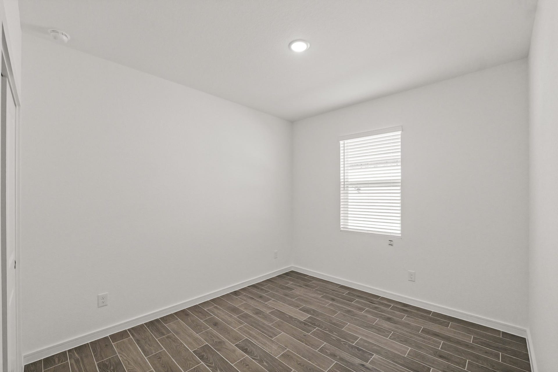 2911 Silver Frost Street, Angleton, TX 77515 Bedroom 4 (*Photo not of actual home and used for illustration purposes only.)