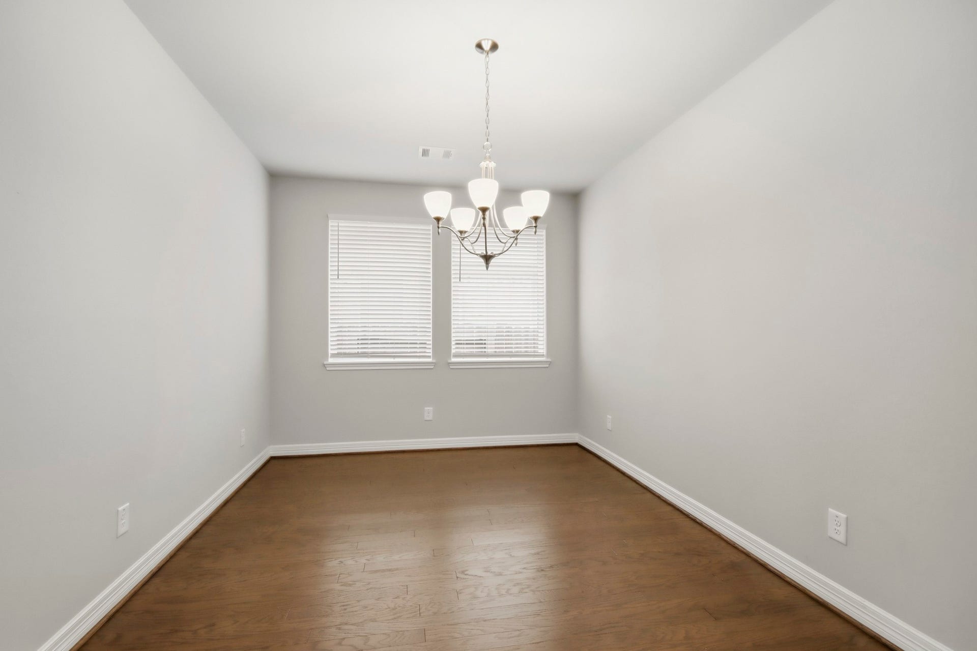 Formal Dining