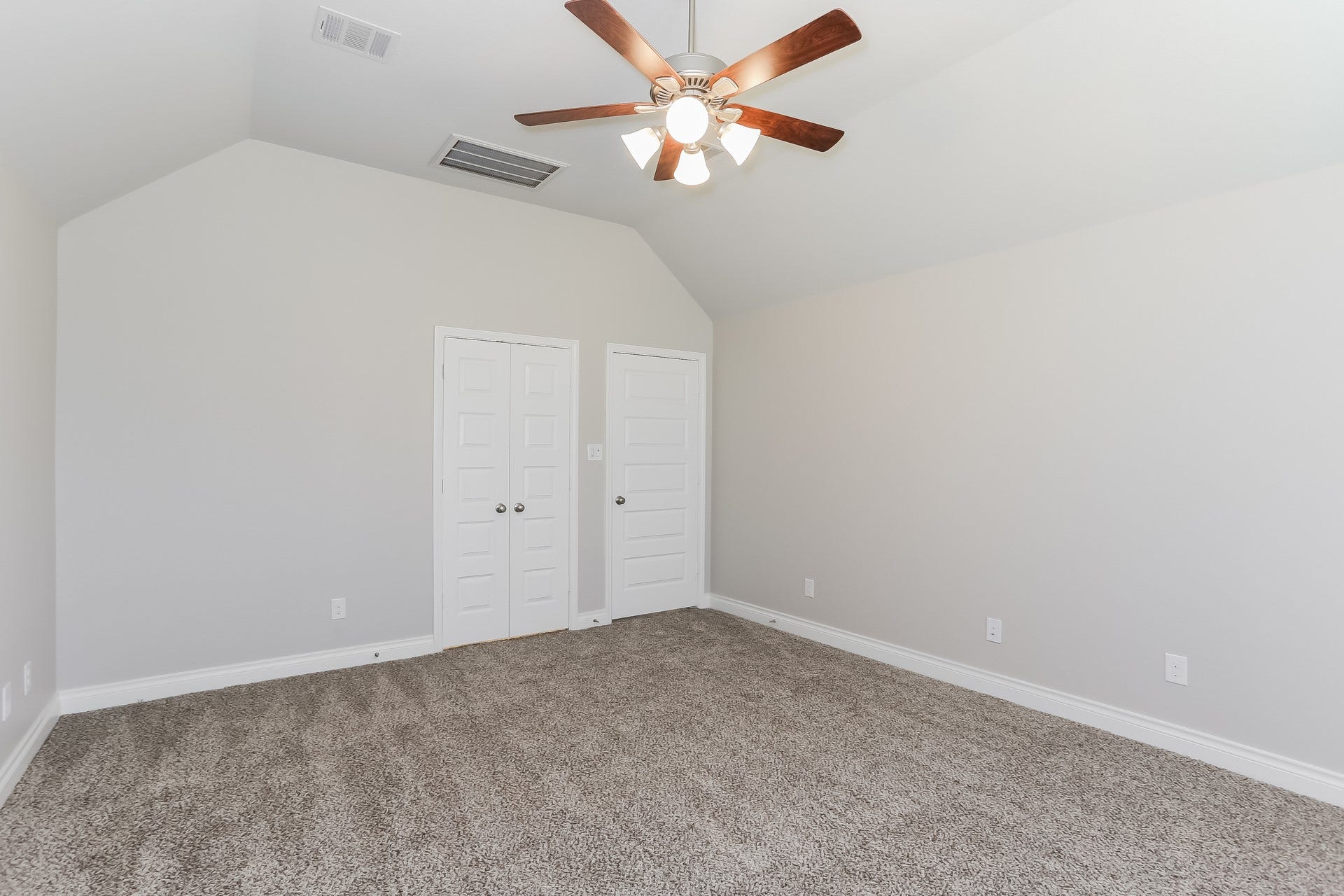 122 S Carson Cub Court, Montgomery, TX 77316 122 S Carson Cub Court, Montgomery, TX 77316