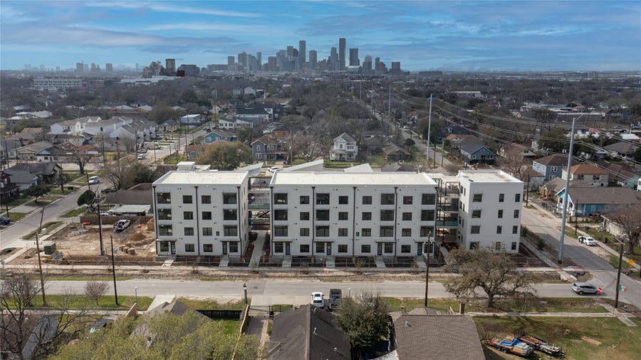 Property photo for 115 Lenox Street, #307, Houston, TX