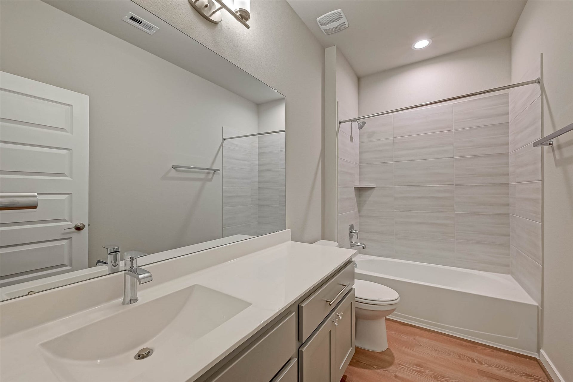 28507 Hazel Trail, Katy, TX 77494 3rd Full Bathroom