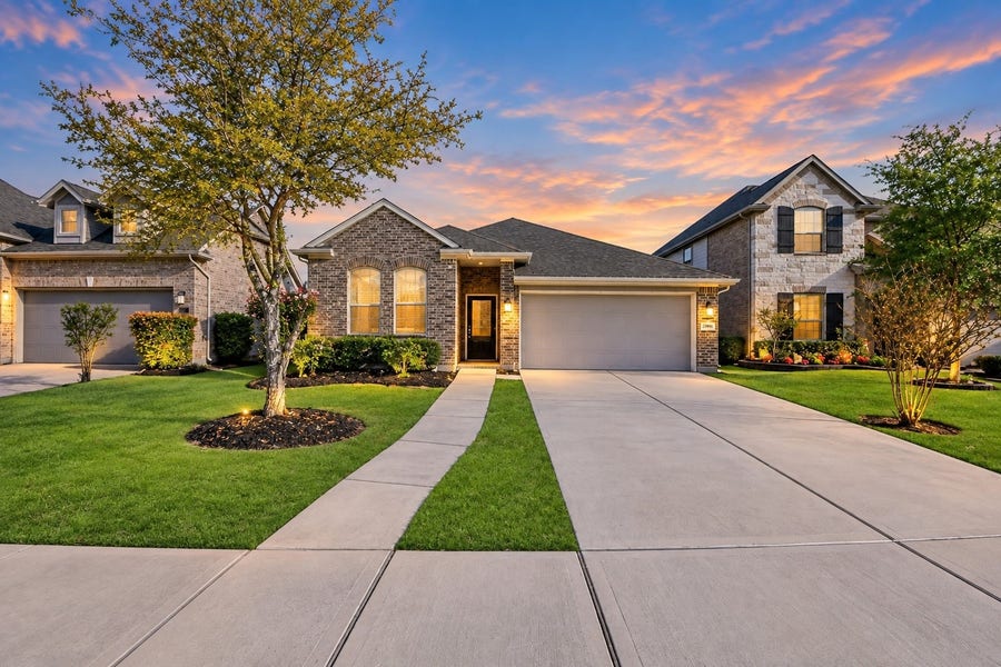 Property photo for 23814 Mesia Meadow Lane, Katy, TX
