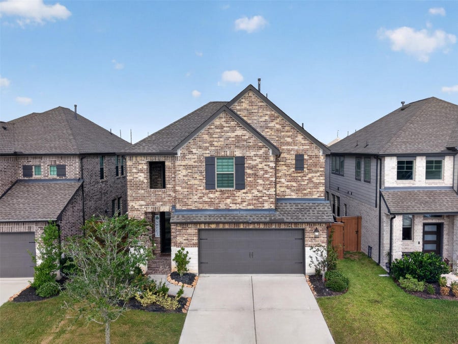 Property photo for 7007 Prairie Heights Drive, Katy, TX