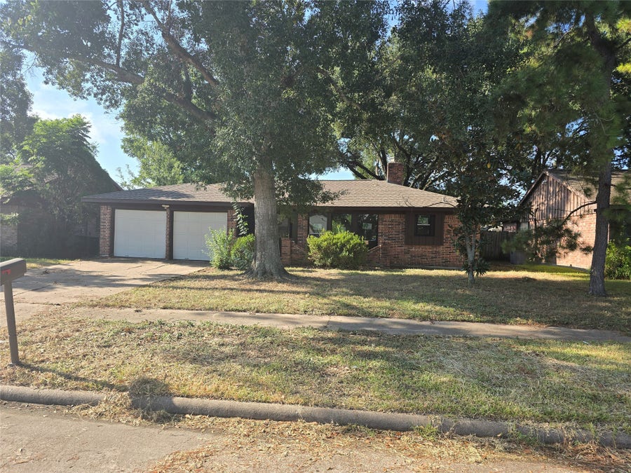 Property photo for 12507 Bexley Drive Drive, Houston, TX