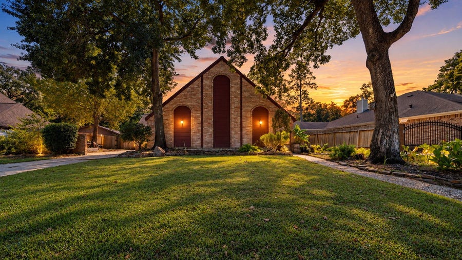 Property photo for 8119 Dorrcrest Lane, Houston, TX