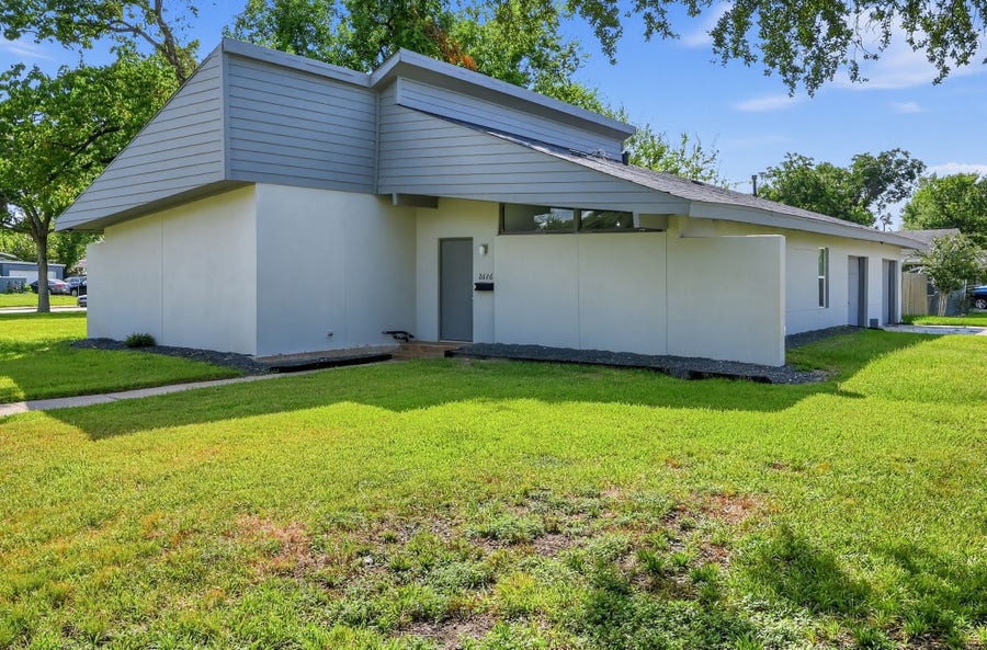 Property photo for 2626 Knotty Oaks Trail, Houston, TX