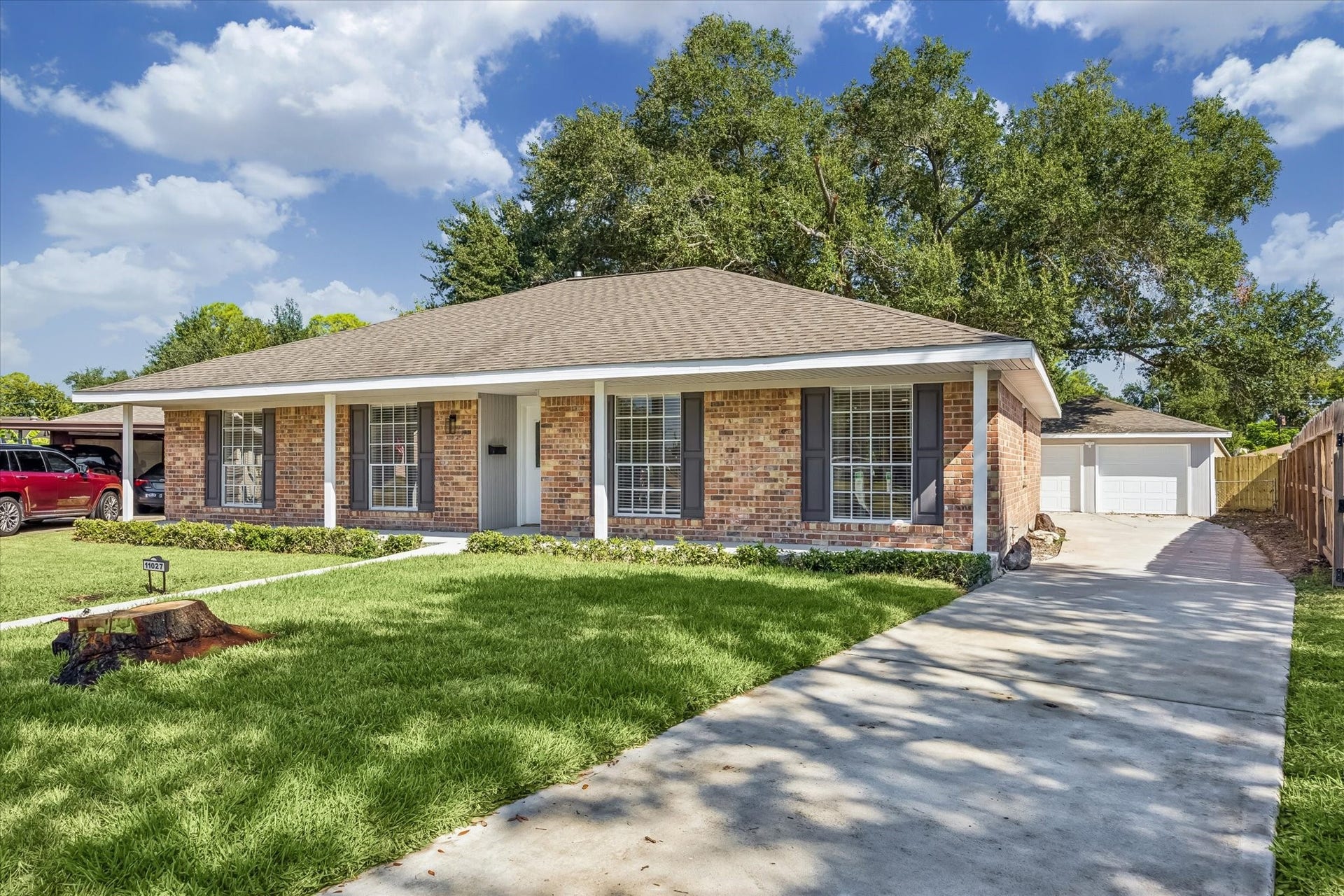 11027 Sagehill Drive, Houston, TX 77089 11027 Sagehill Drive, Houston, TX 77089