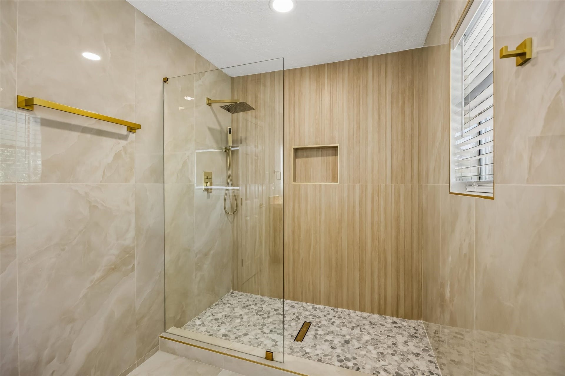 11027 Sagehill Drive, Houston, TX 77089 11027 Sagehill Drive, Houston, TX 77089