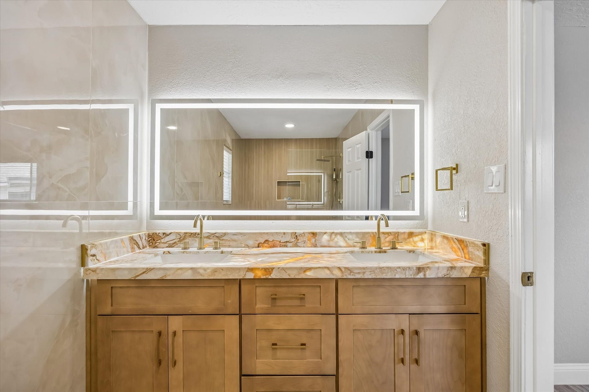 11027 Sagehill Drive, Houston, TX 77089 11027 Sagehill Drive, Houston, TX 77089