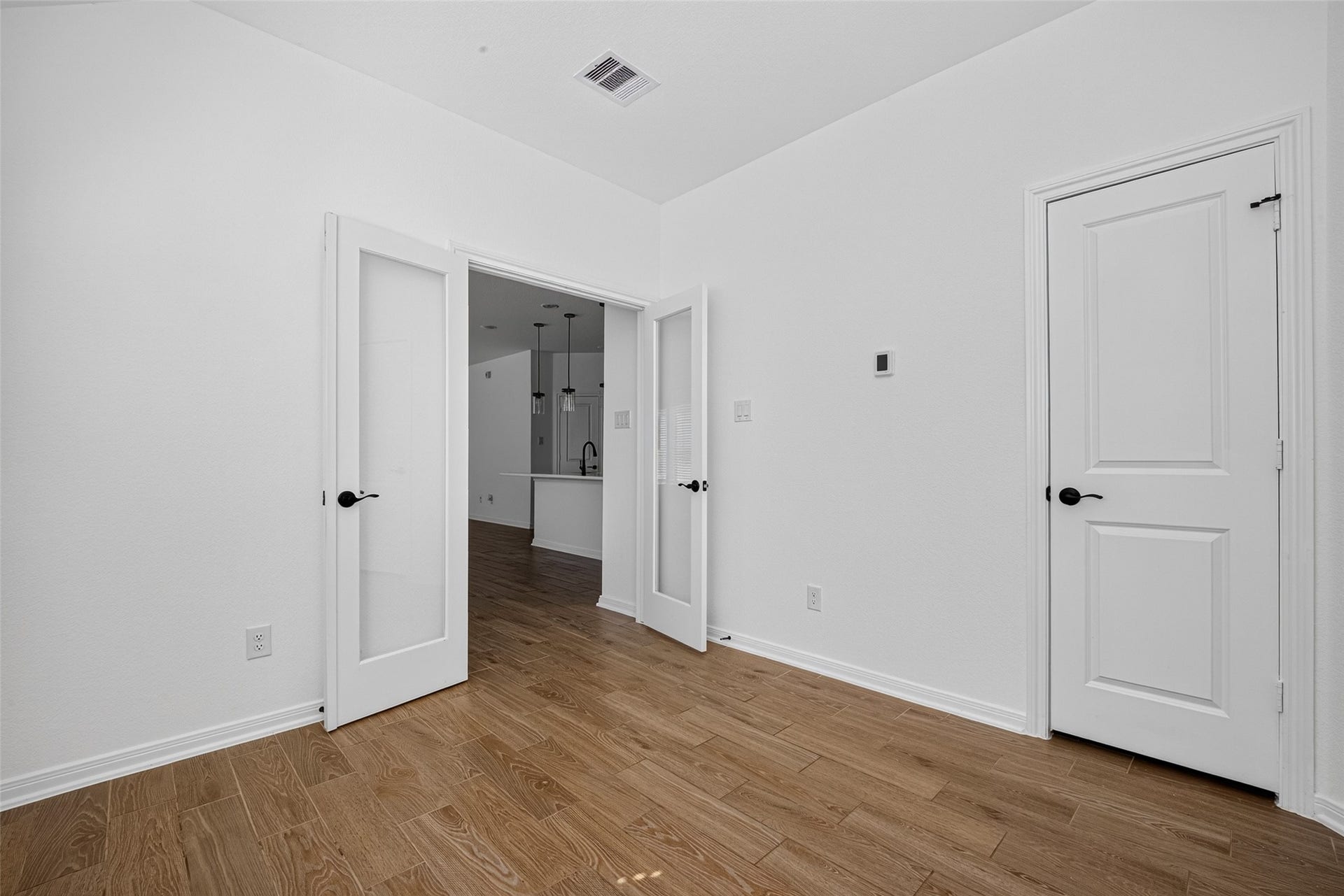 146 W Coralburst Loop, Montgomery, TX 77316 Office/study area