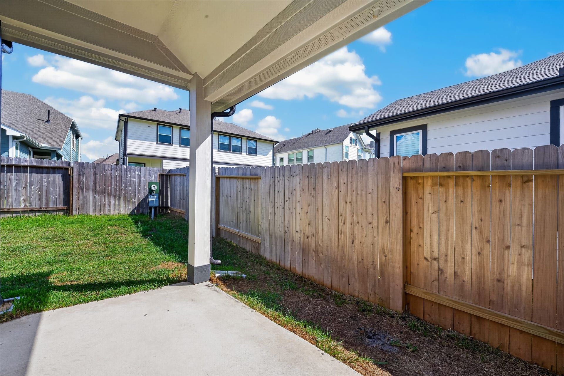146 W Coralburst Loop, Montgomery, TX 77316 Patio