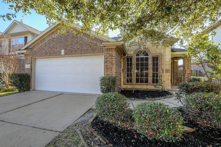 Property photo for 19819 Whispering Hollow Lane, Katy, TX
