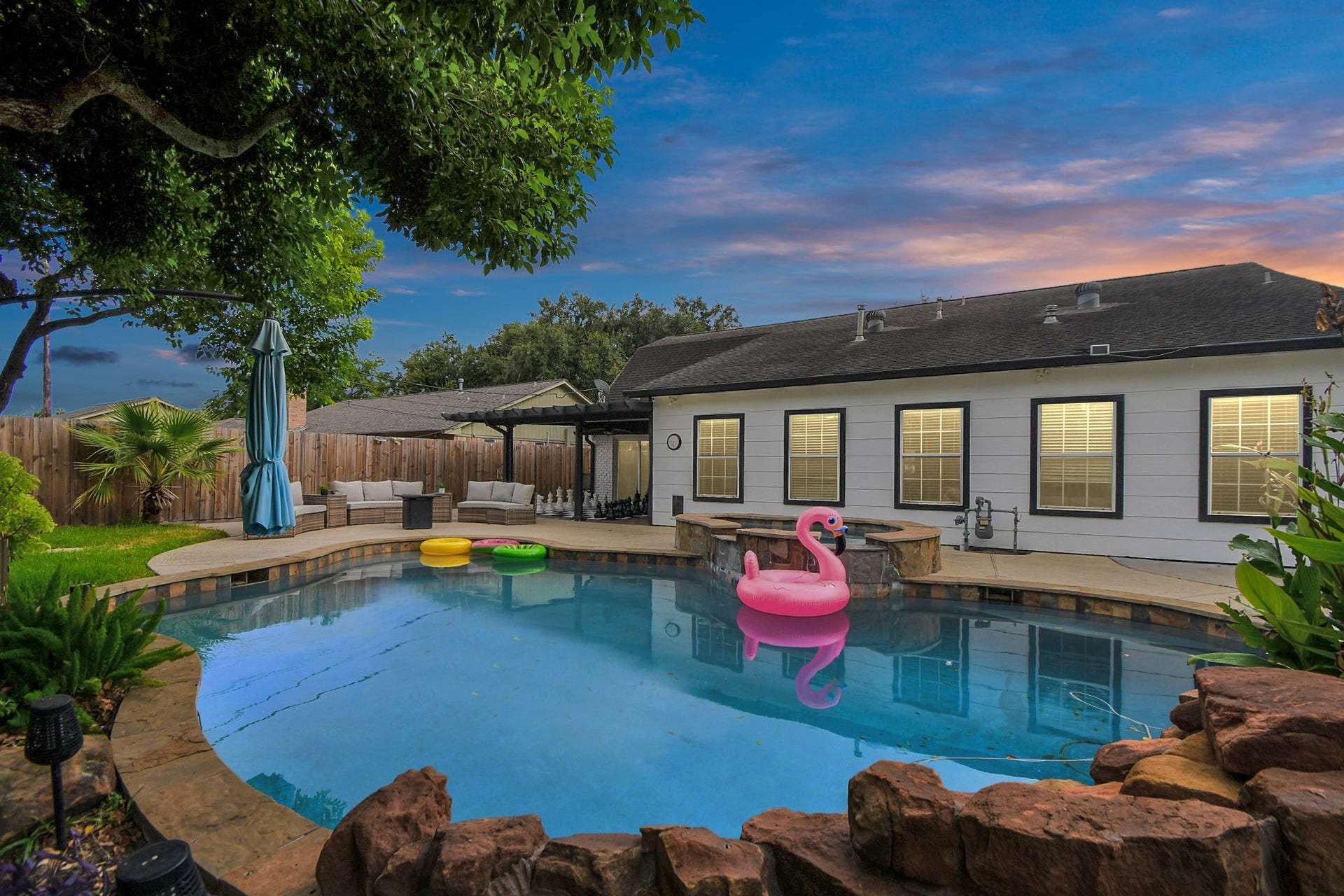 9606 Beverlyhill Street, Houston, TX 77063