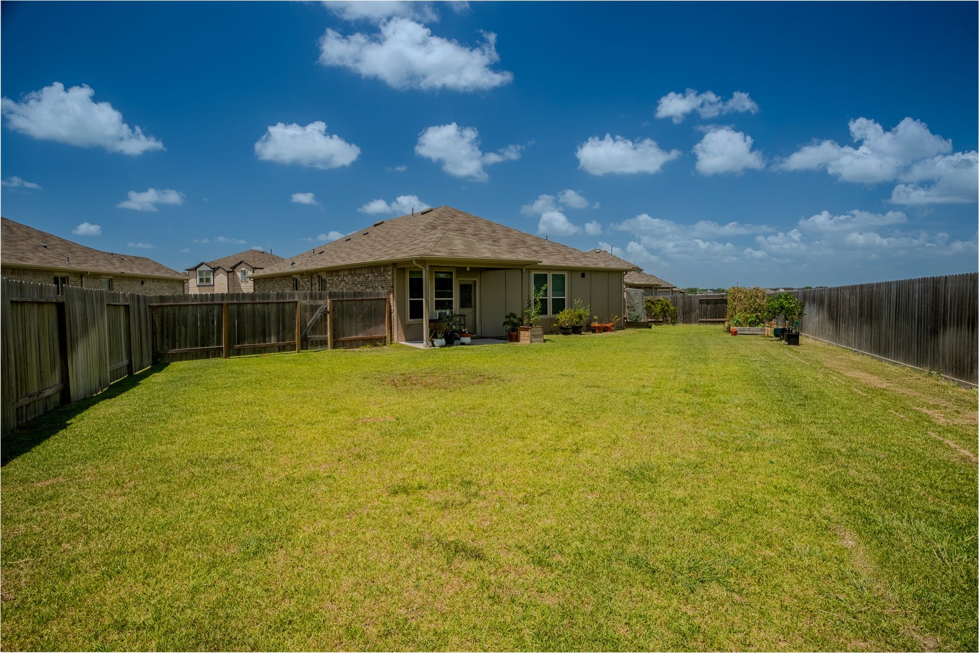 3111 Clydesdale Drive, Alvin, TX 77511 3111 Clydesdale Drive, Alvin, TX 77511