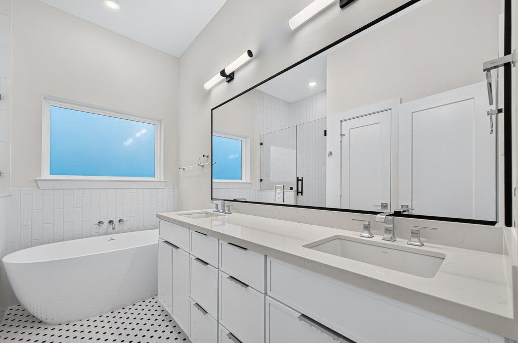 902 Kern St, #B, Houston, TX 77009