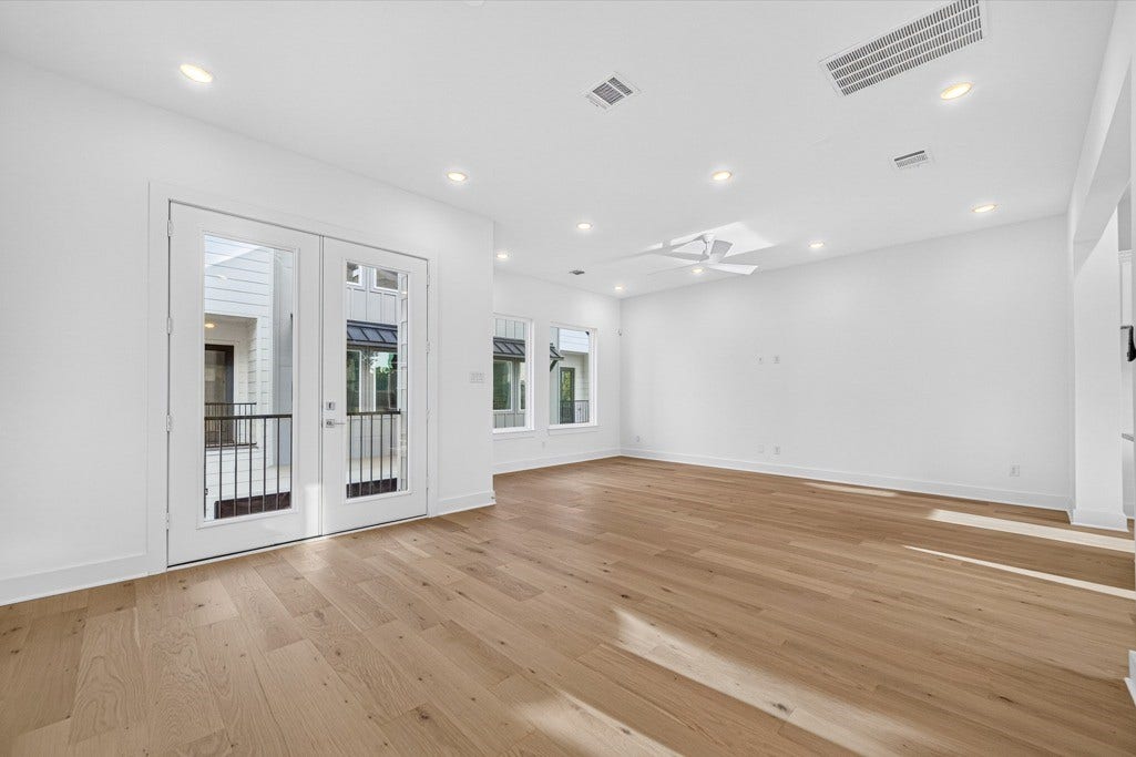 902 Kern St, #B, Houston, TX 77009
