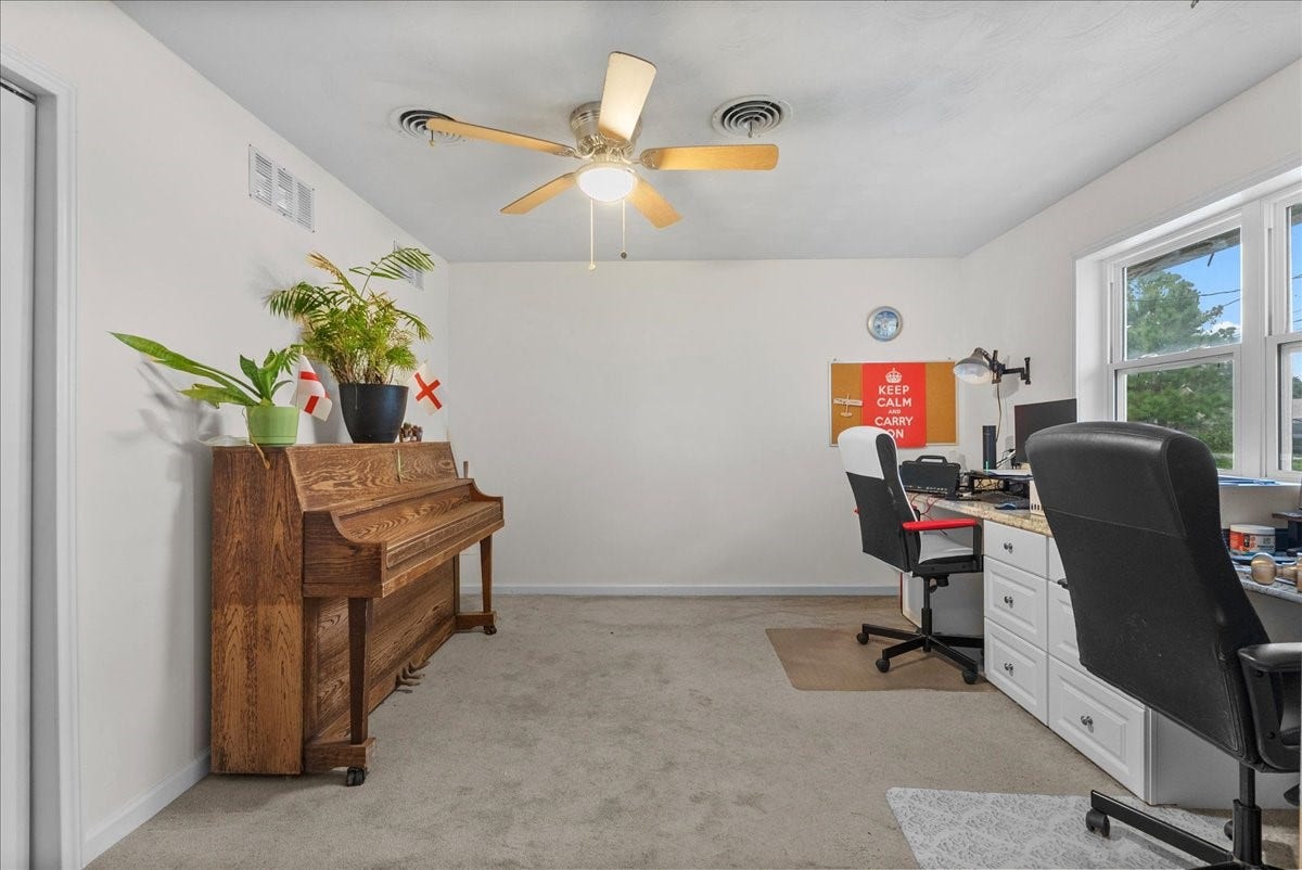 15918 Spinks Road, Alvin, TX 77511 15918 Spinks Road, Alvin, TX 77511