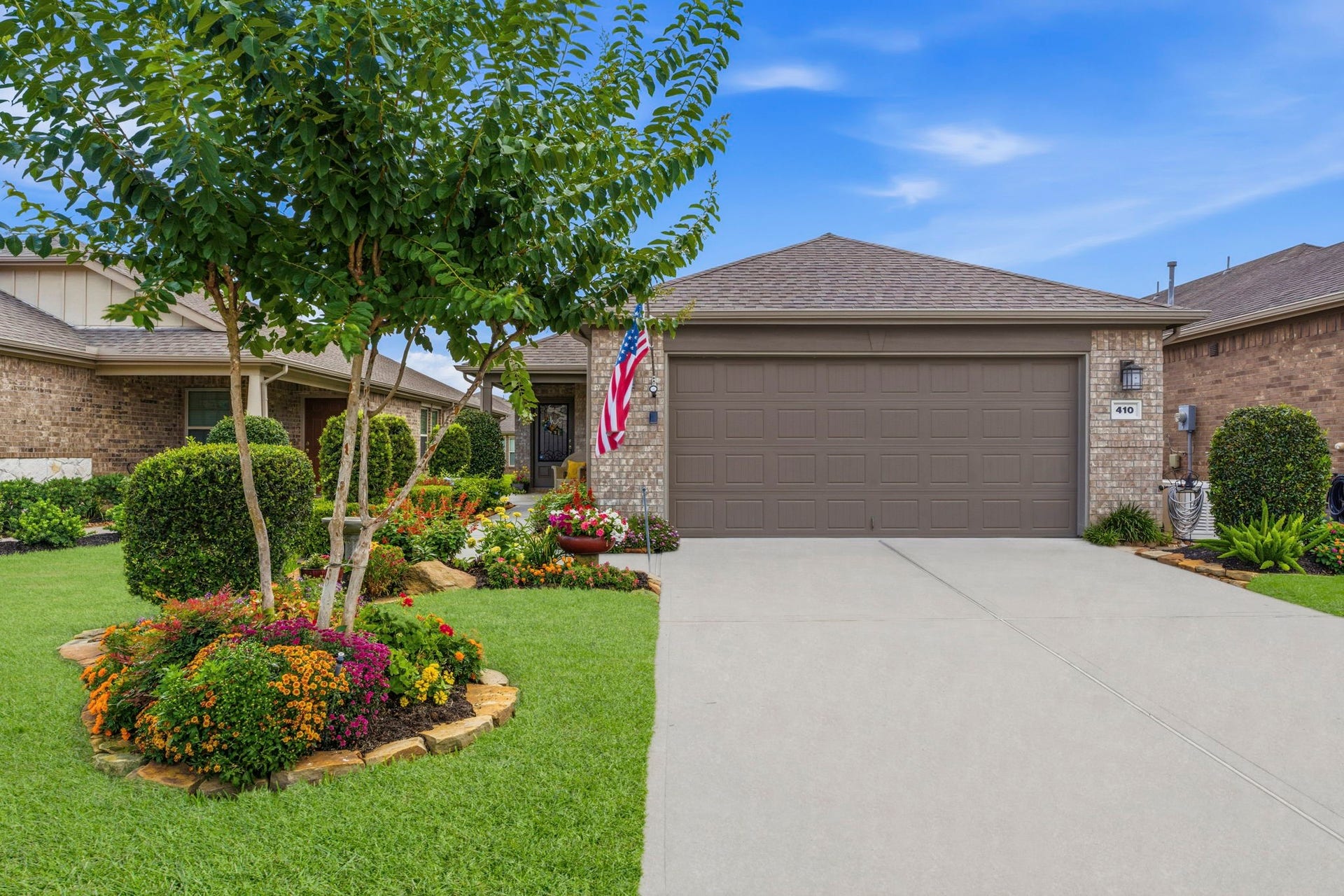 410 Thistle Thorn Drive, The Woodlands, TX 77382 410 Thistle Thorn Drive, The Woodlands, TX 77382