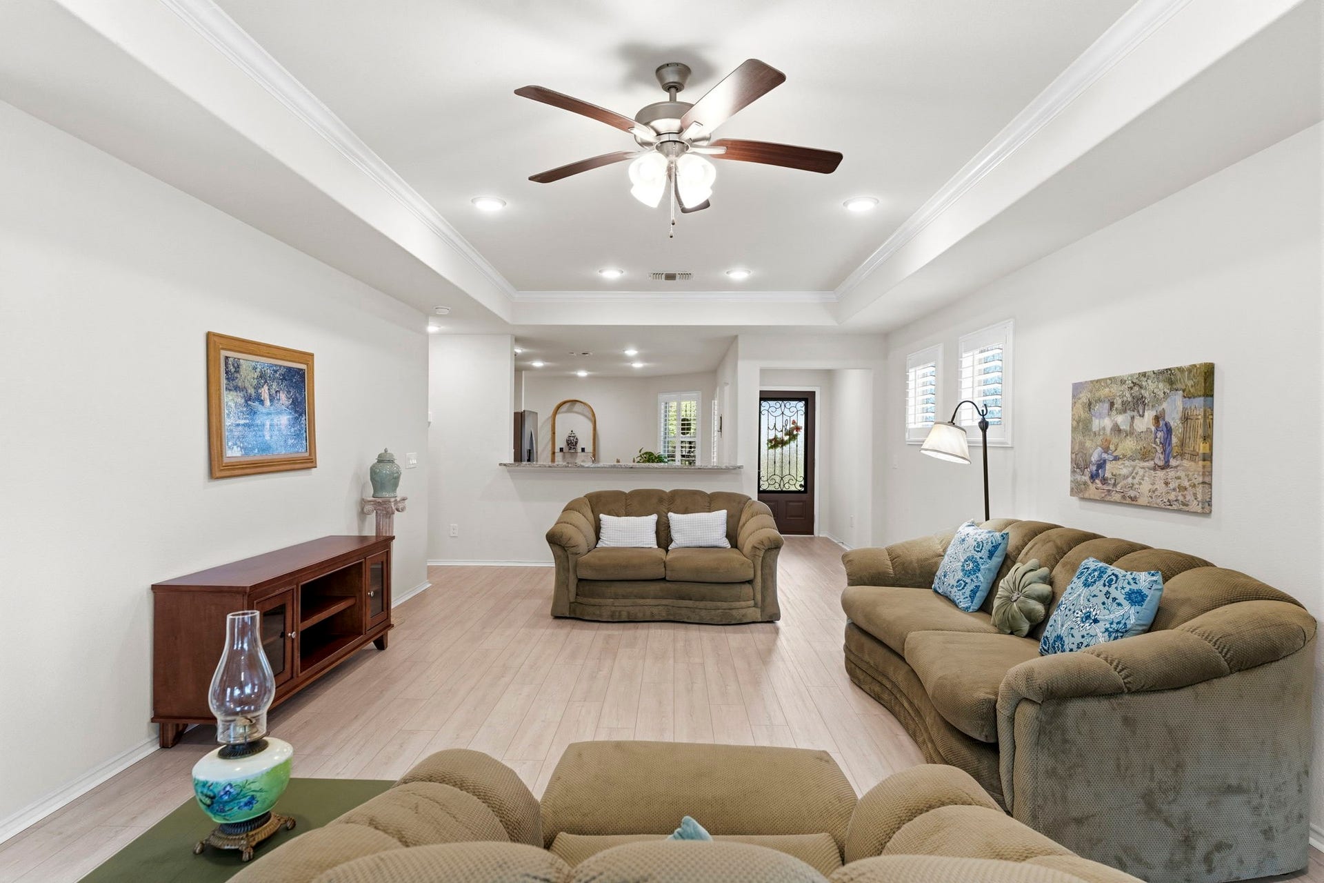 410 Thistle Thorn Drive, The Woodlands, TX 77382 410 Thistle Thorn Drive, The Woodlands, TX 77382
