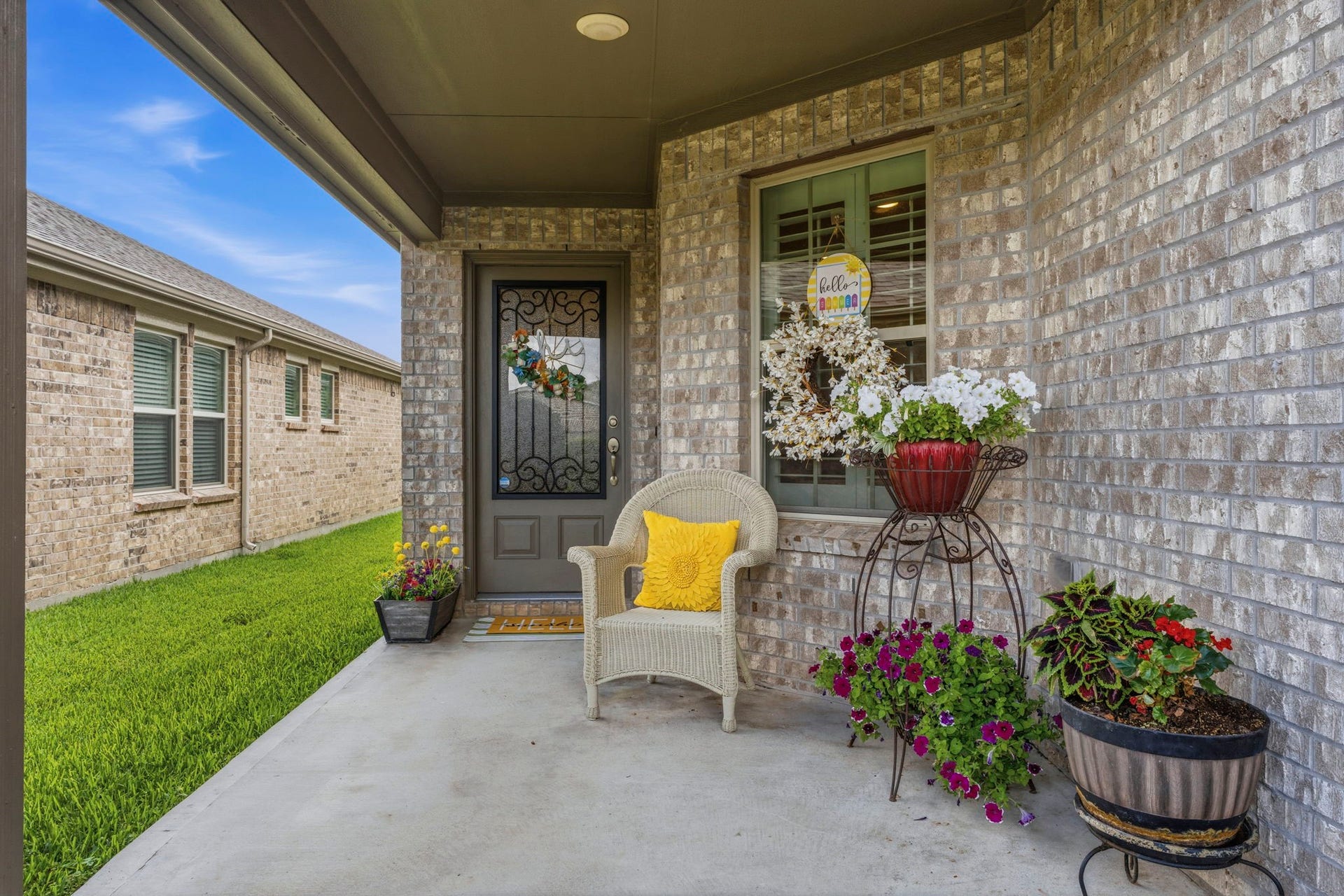 410 Thistle Thorn Drive, The Woodlands, TX 77382 410 Thistle Thorn Drive, The Woodlands, TX 77382