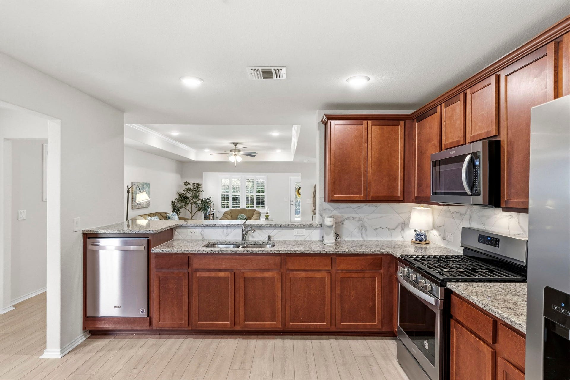 410 Thistle Thorn Drive, The Woodlands, TX 77382 410 Thistle Thorn Drive, The Woodlands, TX 77382