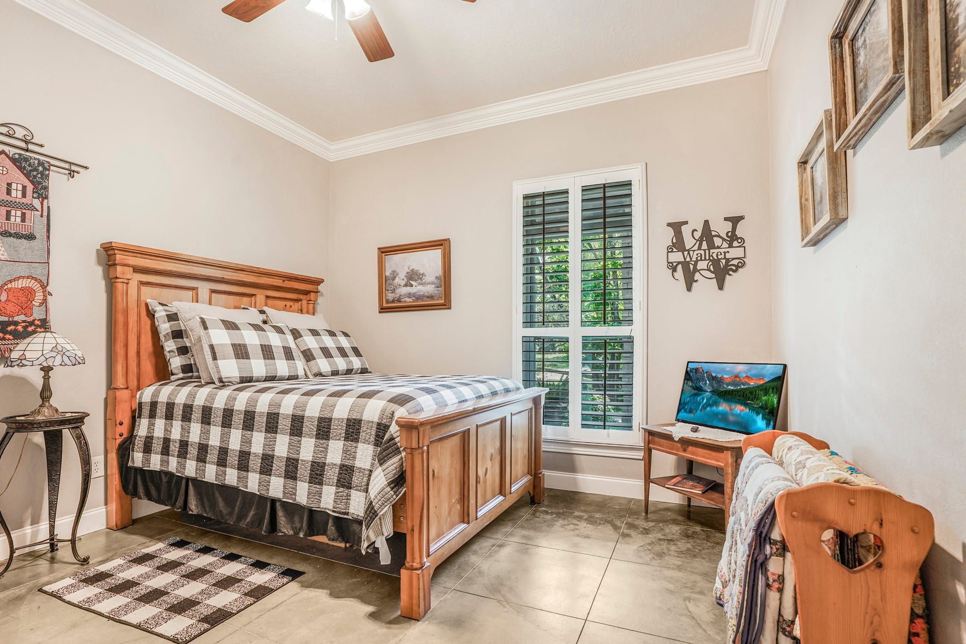 20547 Crosby Eastgate Road, Crosby, TX 77532 Secondary bedroom