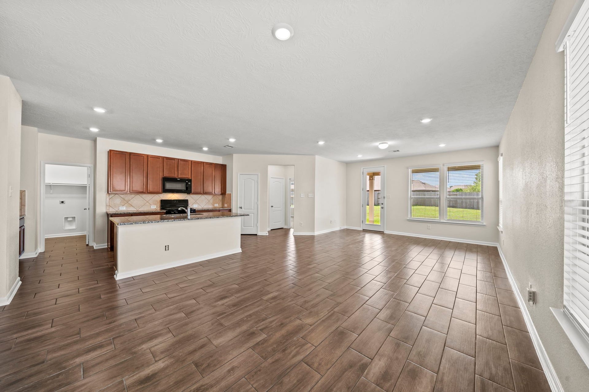 8908 Bear Mountain Court, Magnolia, TX 77354 8908 Bear Mountain Court, Magnolia, TX 77354